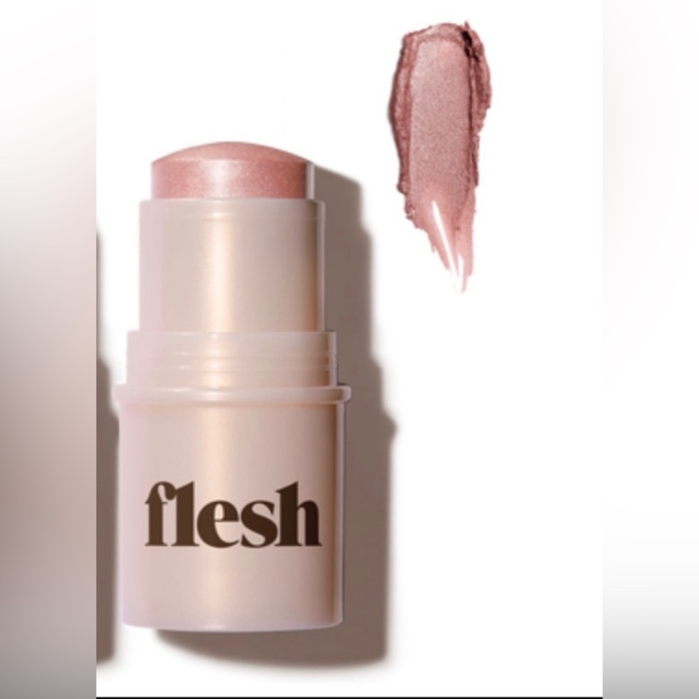 Pink Touch Flesh Highlighting Balm in Pinky NWT 🎀